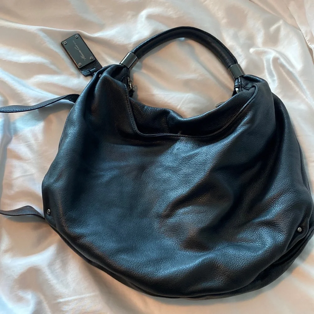Kenneth Cole Purse - Picture 1 of 5
